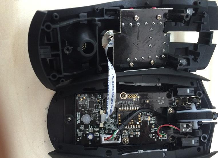 雷蛇鼠標內部.jpg 雷蛇鼠標內部.jpg