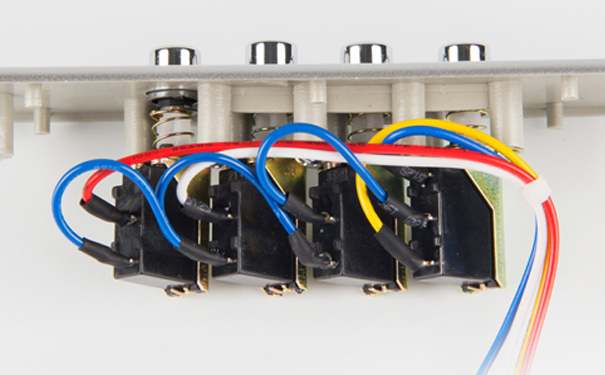 琴鍵開關背面接線圖.jpg 琴鍵開關背面接線圖.jpg