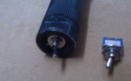 安裝好開關(guān)后手電筒的效果圖 安裝好開關(guān)后手電筒的效果圖