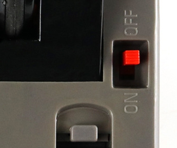 打碟豬玩具底部紅柄開關 打碟豬玩具底部紅柄開關