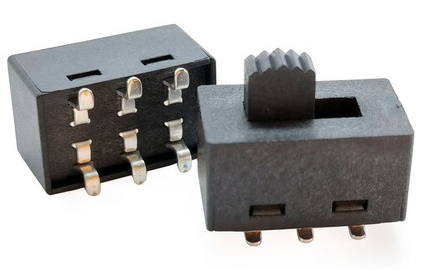 黑色撥動開關(guān) 黑色撥動開關(guān)